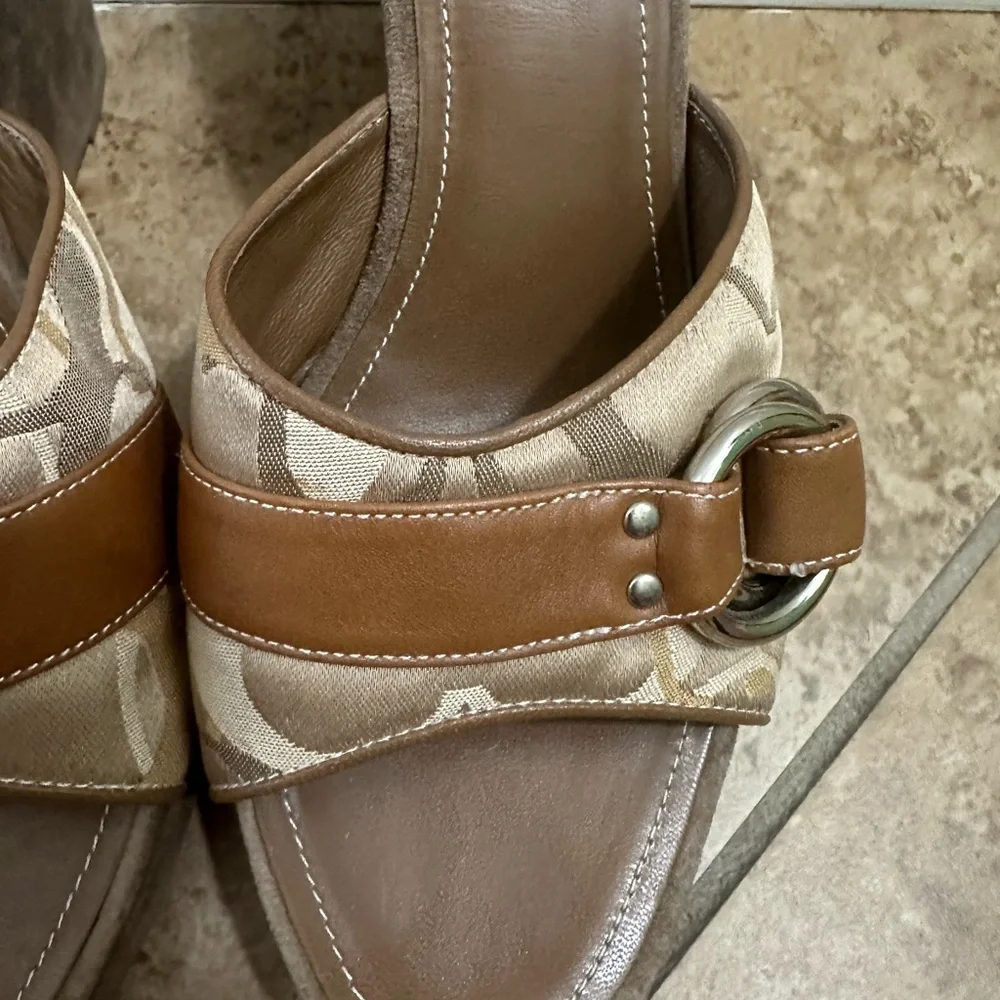 VVGUC Coach Wedges - Picture 3 of 10